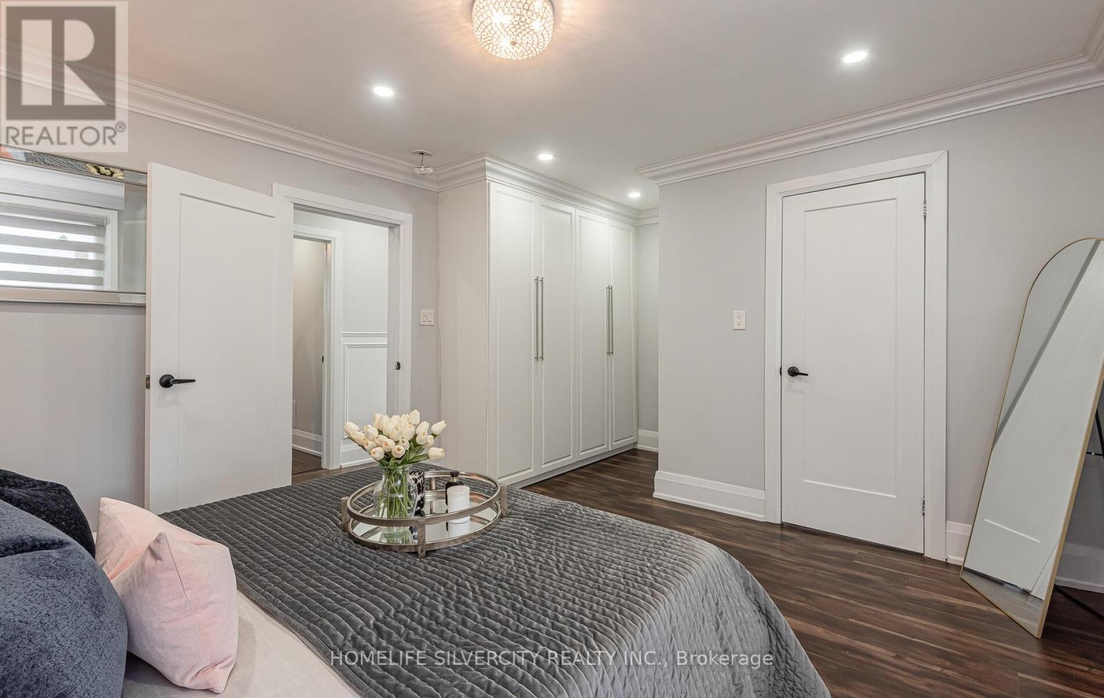 32 Sledman Street, Mississauga, Ontario  L4T 1K5 - Photo 18 - W12297958