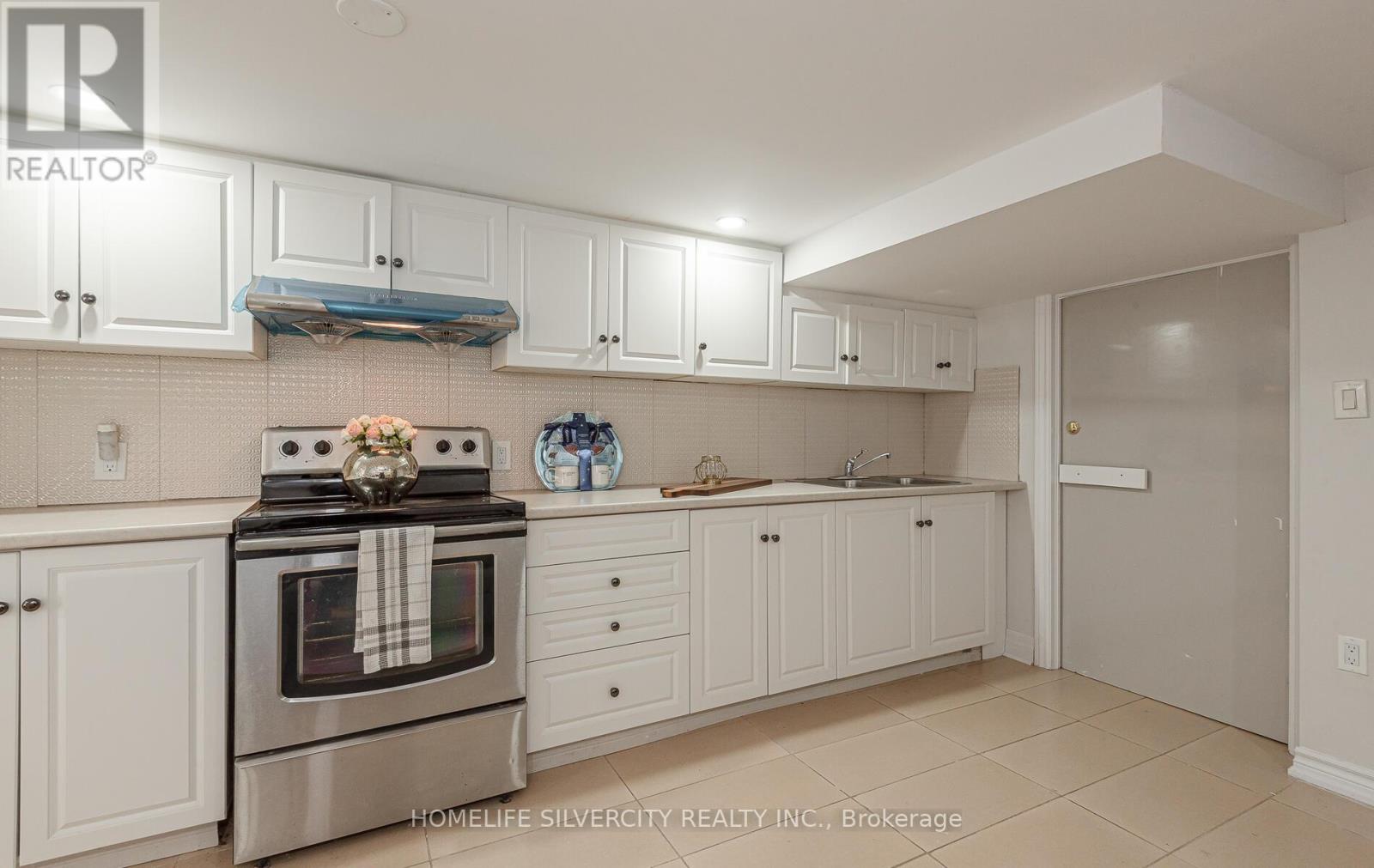 32 Sledman Street, Mississauga, Ontario  L4T 1K5 - Photo 30 - W12297958