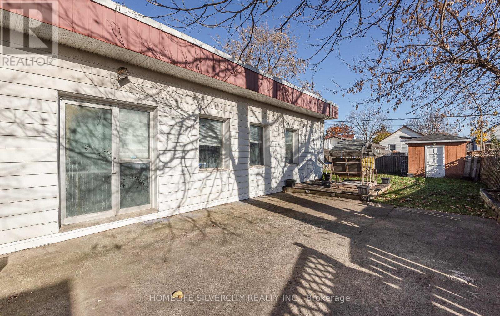 32 Sledman Street, Mississauga, Ontario  L4T 1K5 - Photo 37 - W12297958