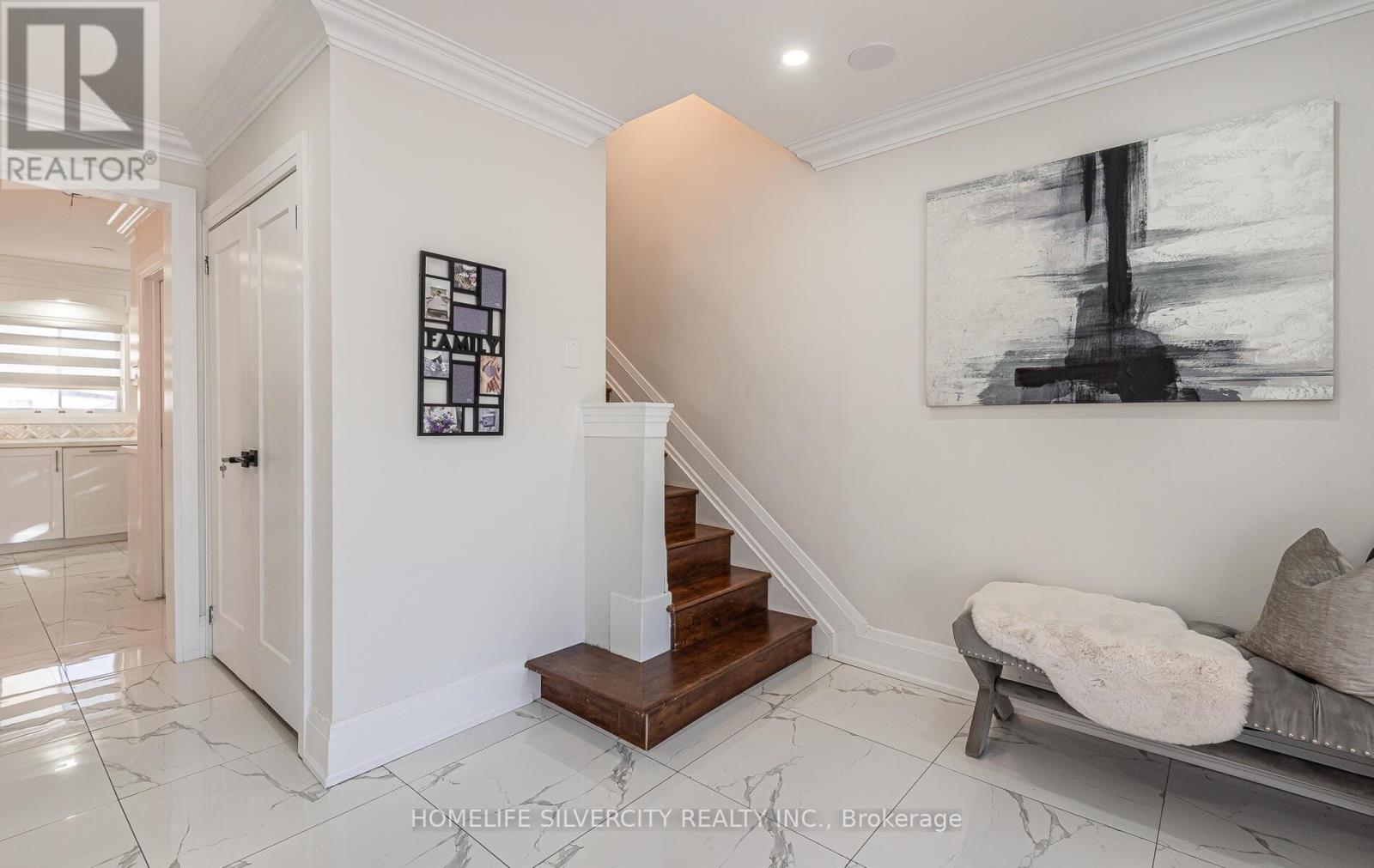Property at 32 SLEDMAN STREET image 5