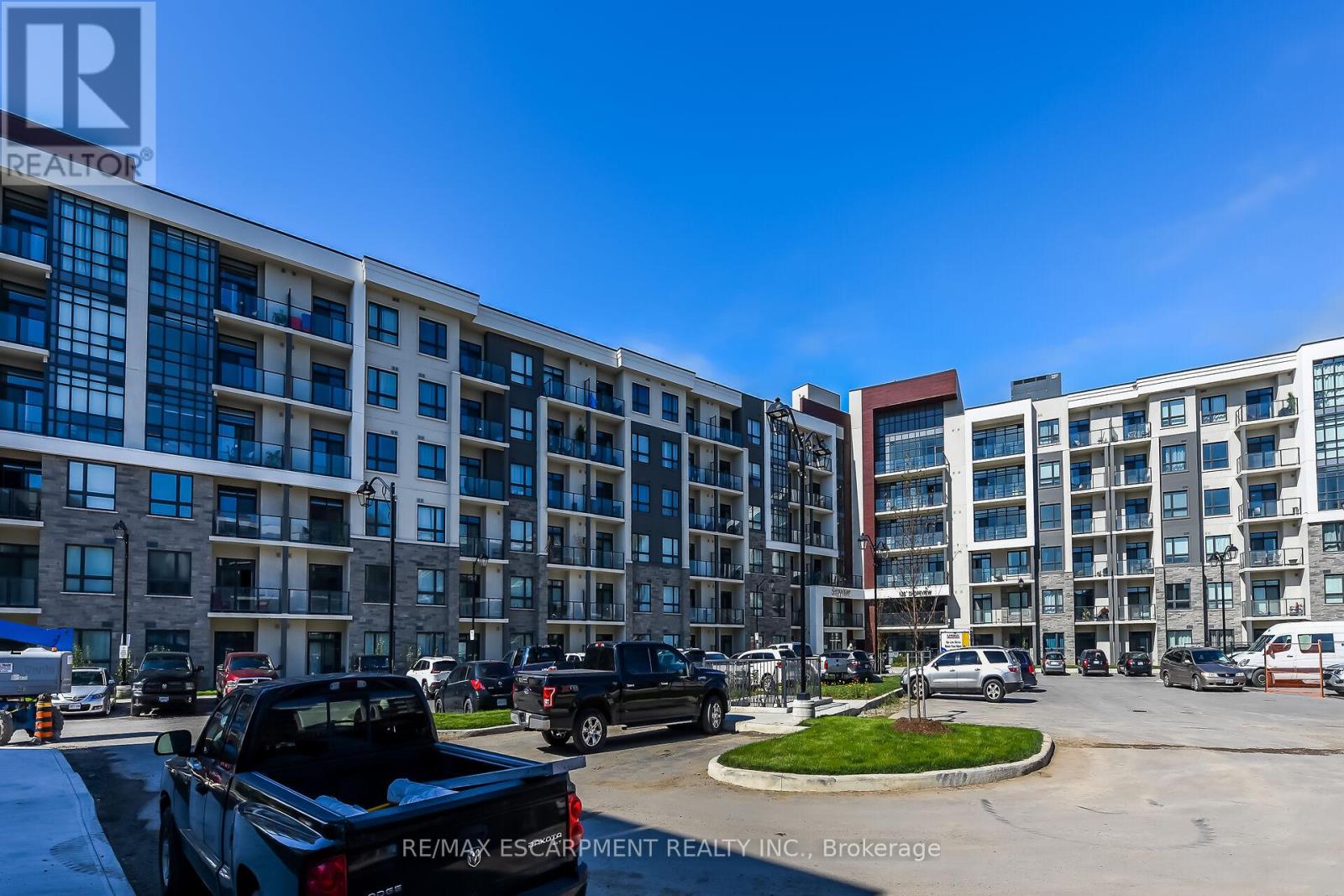 103 - 125 Shoreview Place, Hamilton, Ontario  L8B 0K3 - Photo 3 - X12297993