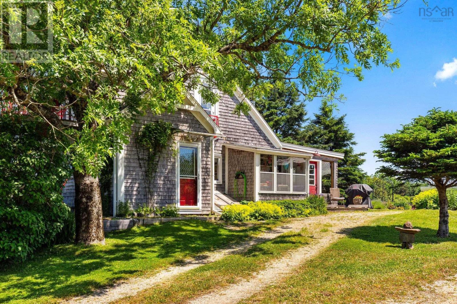 54 Gates Road, Blandford, Nova Scotia  B0J 1T0 - Photo 2 - 202516155