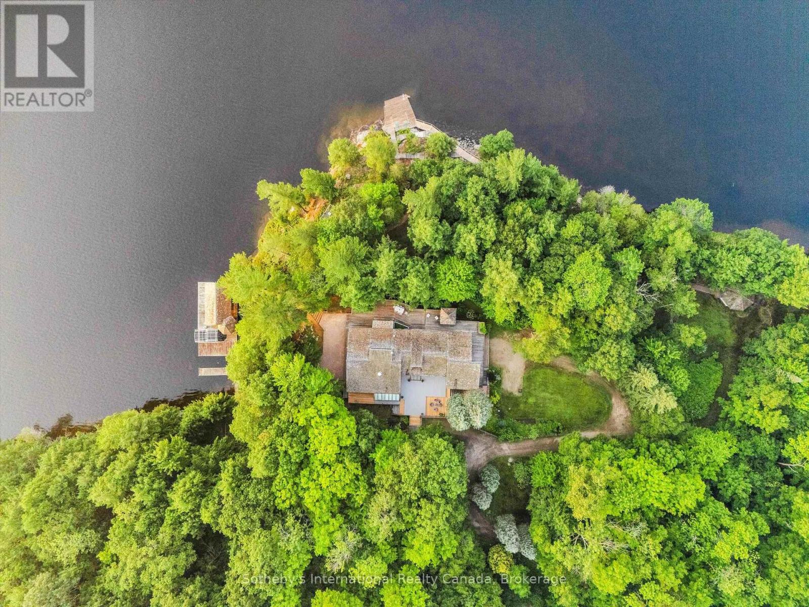 1080 Vanclieaf Drive, Lake Of Bays, Ontario  P0B 1A0 - Photo 10 - X12296293
