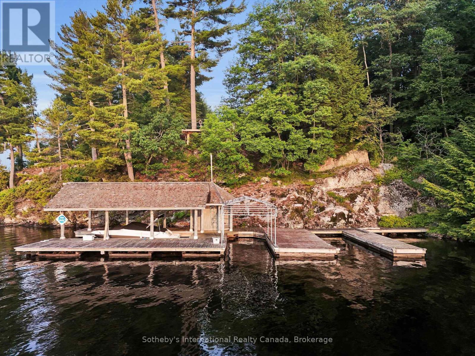 1080 Vanclieaf Drive, Lake Of Bays, Ontario  P0B 1A0 - Photo 9 - X12296293