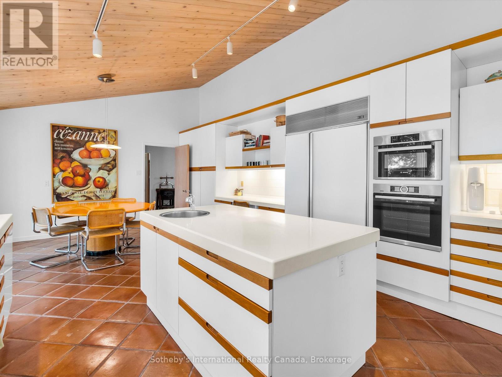 1080 Vanclieaf Drive, Lake Of Bays, Ontario  P0B 1A0 - Photo 33 - X12296293