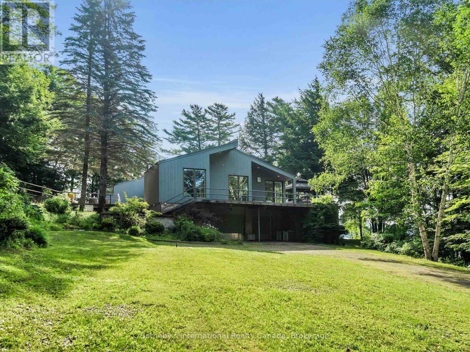 1080 Vanclieaf Drive, Lake Of Bays, Ontario  P0B 1A0 - Photo 6 - X12296293