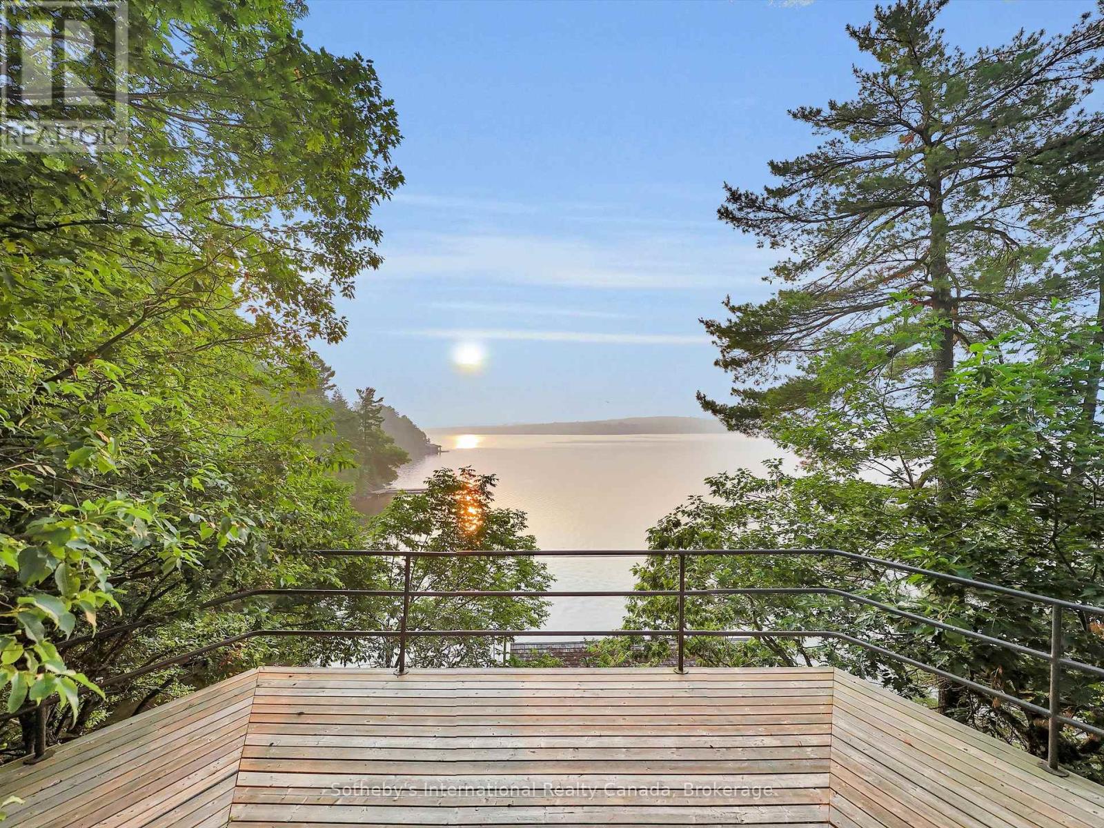 1080 Vanclieaf Drive, Lake Of Bays, Ontario  P0B 1A0 - Photo 4 - X12296293