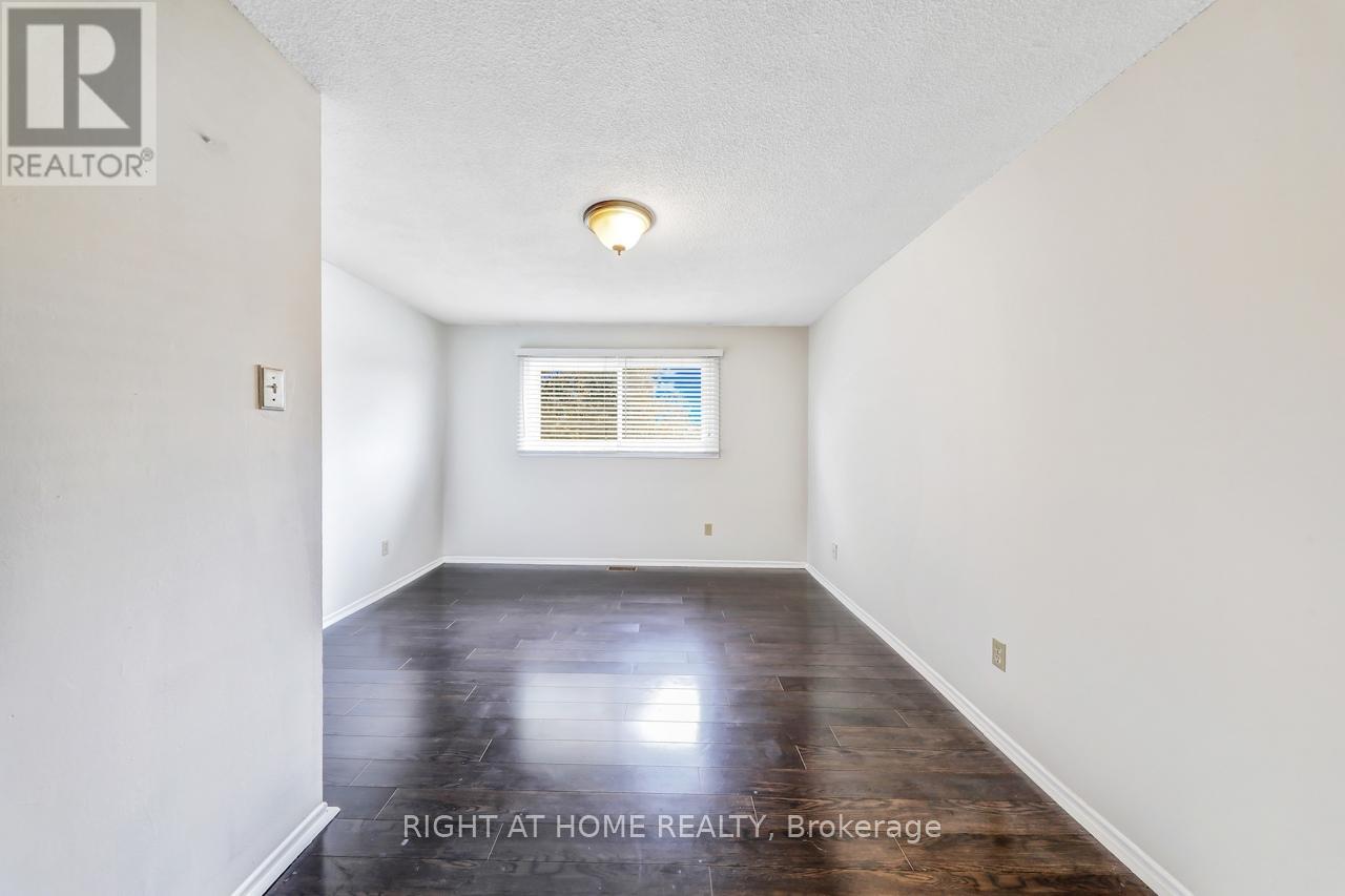 9 - 9 Ashton Crescent, Brampton, Ontario  L6S 3J9 - Photo 11 - W12280726