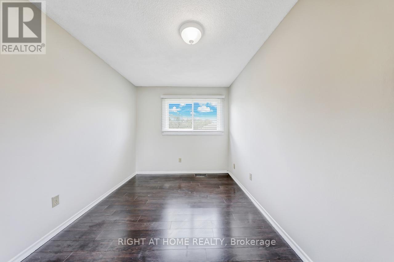 9 - 9 Ashton Crescent, Brampton, Ontario  L6S 3J9 - Photo 13 - W12280726