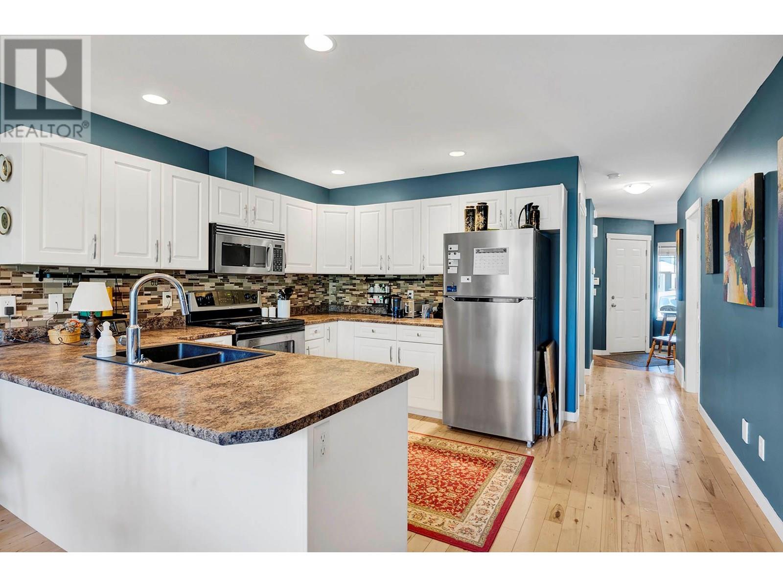 Property at 1855 HILLSIDE Drive Unit# 4 image 4