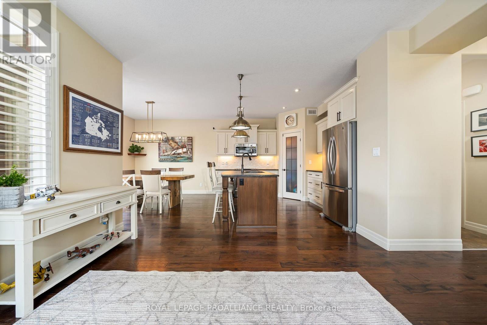 19 Scenic Drive, Belleville, Ontario  K8N 0C2 - Photo 11 - X12298144