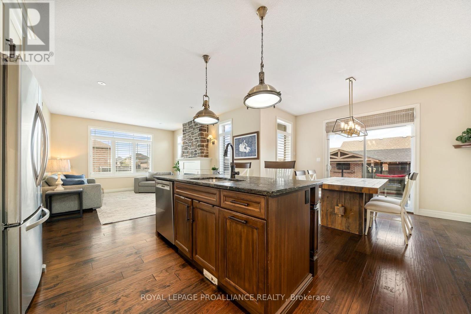 19 Scenic Drive, Belleville, Ontario  K8N 0C2 - Photo 13 - X12298144