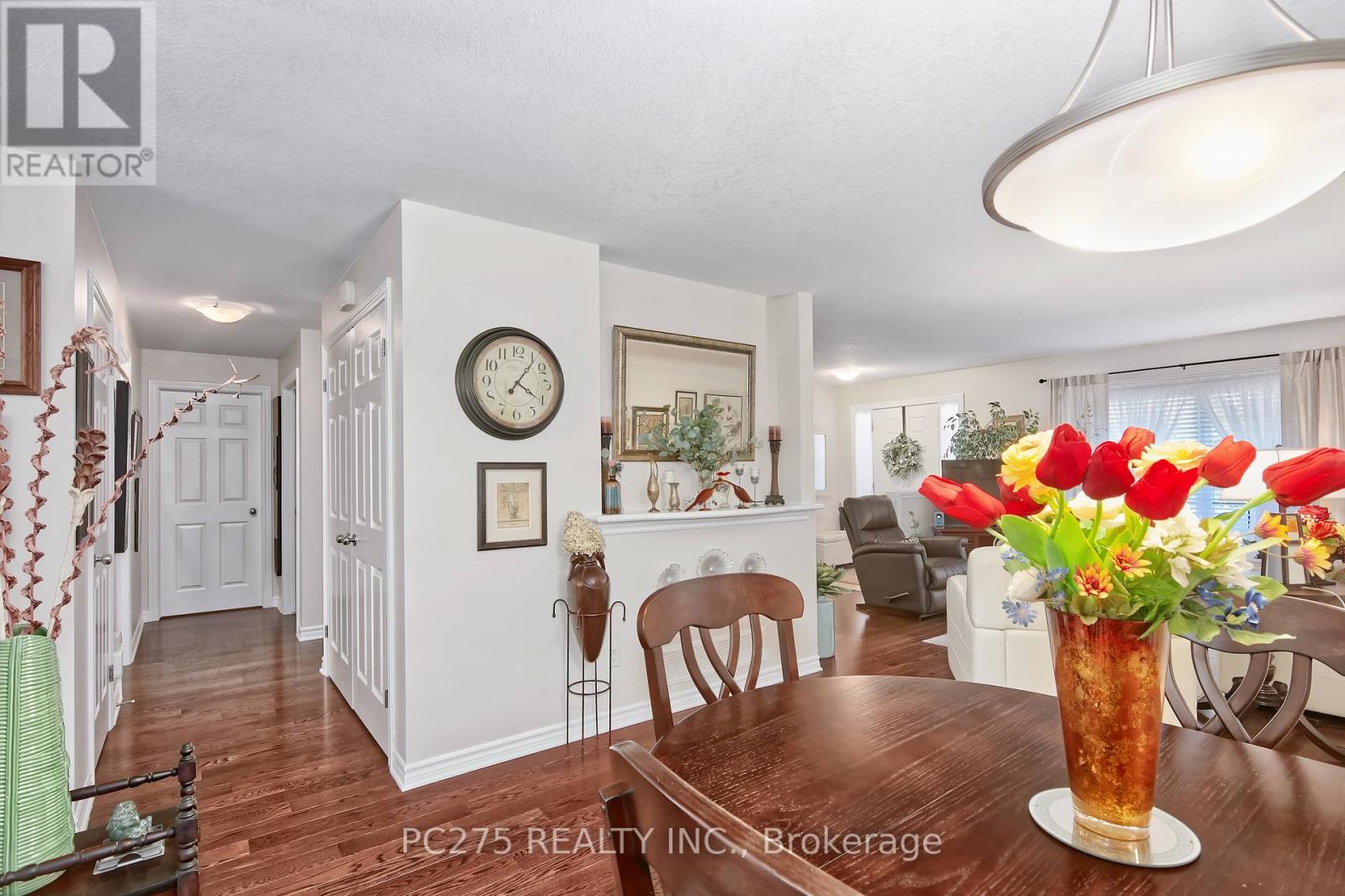 236 - 3320 Meadowgate Boulevard, London South, Ontario  N6M 0A7 - Photo 10 - X12298196