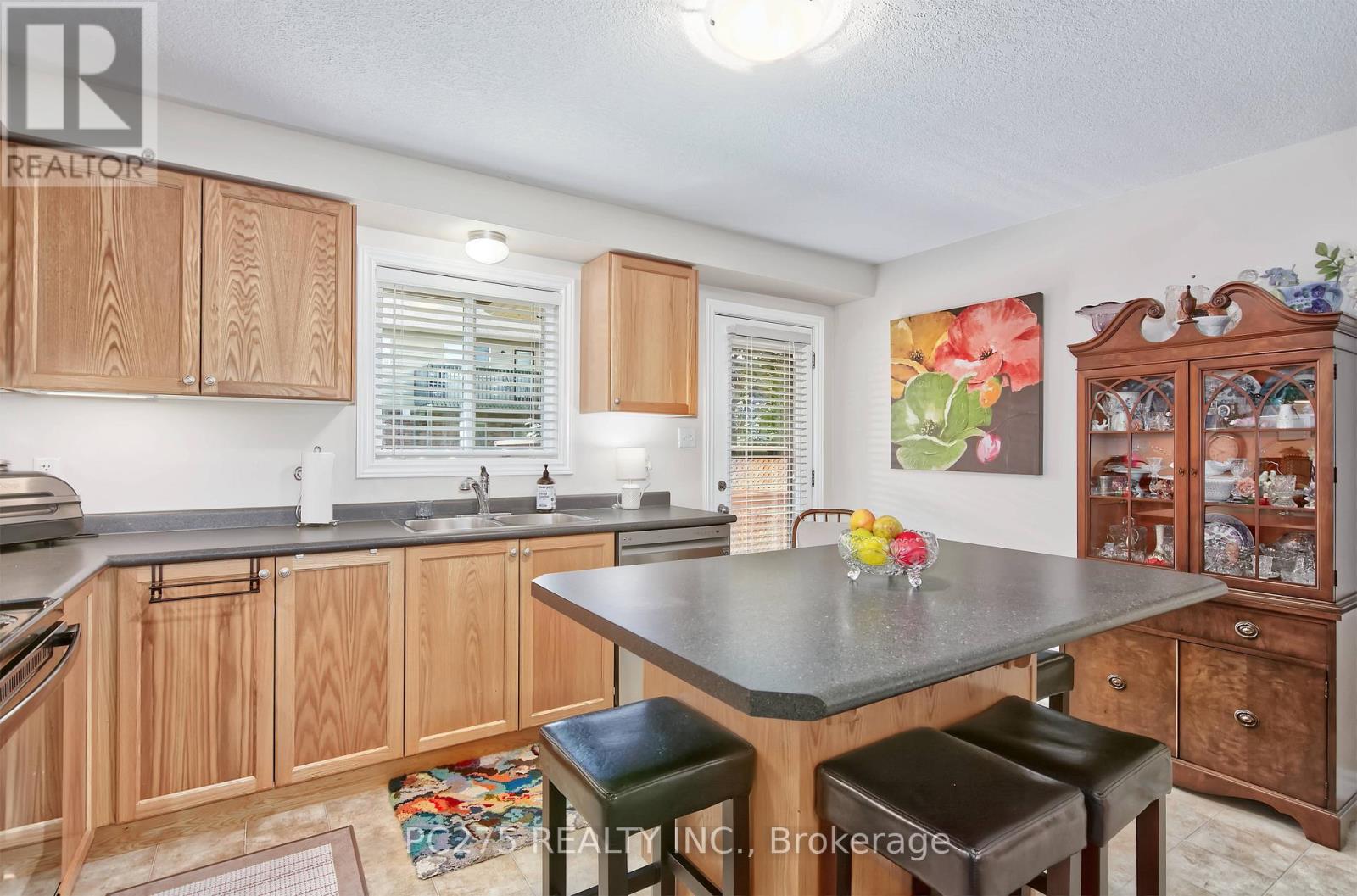 236 - 3320 Meadowgate Boulevard, London South, Ontario  N6M 0A7 - Photo 14 - X12298196