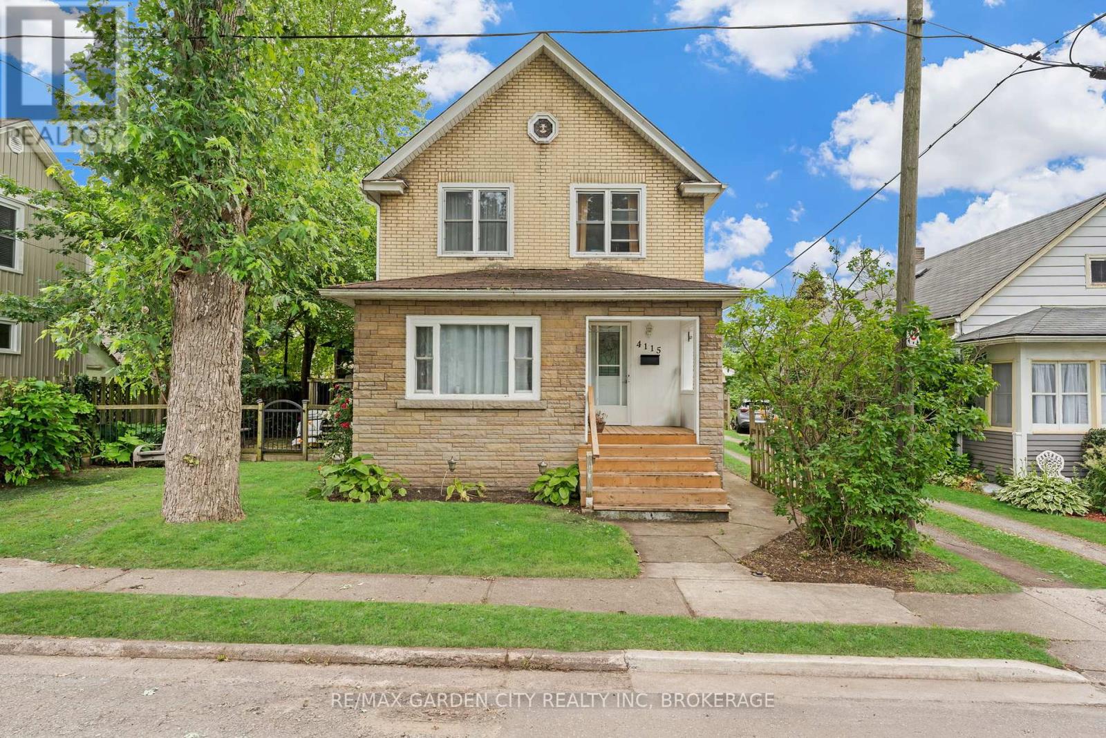 4115 May Avenue, Niagara Falls, Ontario  L2E 3H6 - Photo 2 - X12231277