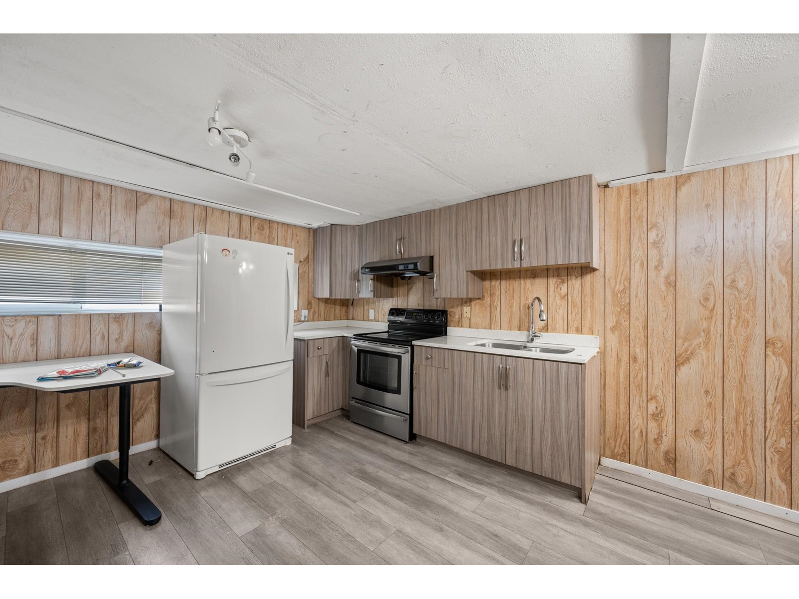 14405 114a Avenue, Surrey, British Columbia  V3R 2N8 - Photo 12 - R3026507