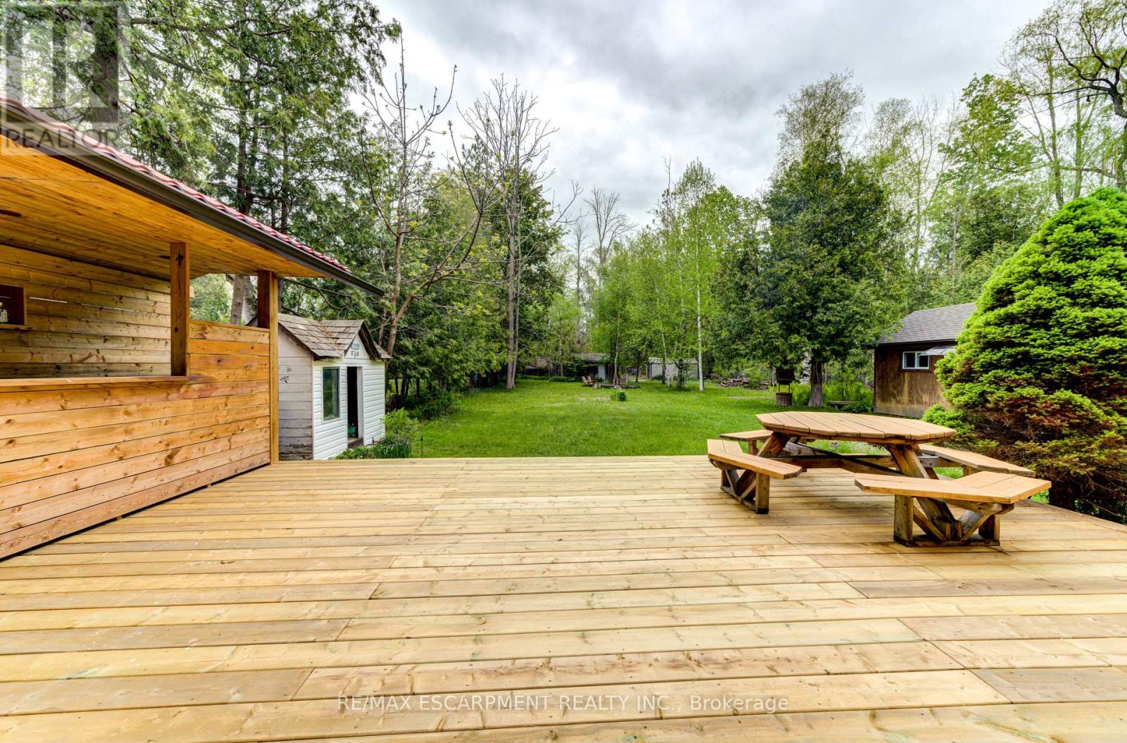 109 Hope Street, Blue Mountains, Ontario  L9Y 0L1 - Photo 34 - X12298042