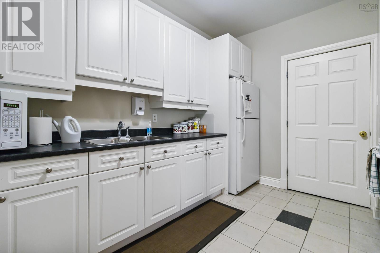 110 53 Bedros Lane, Halifax, Nova Scotia  B3M 4X4 - Photo 32 - 202517248