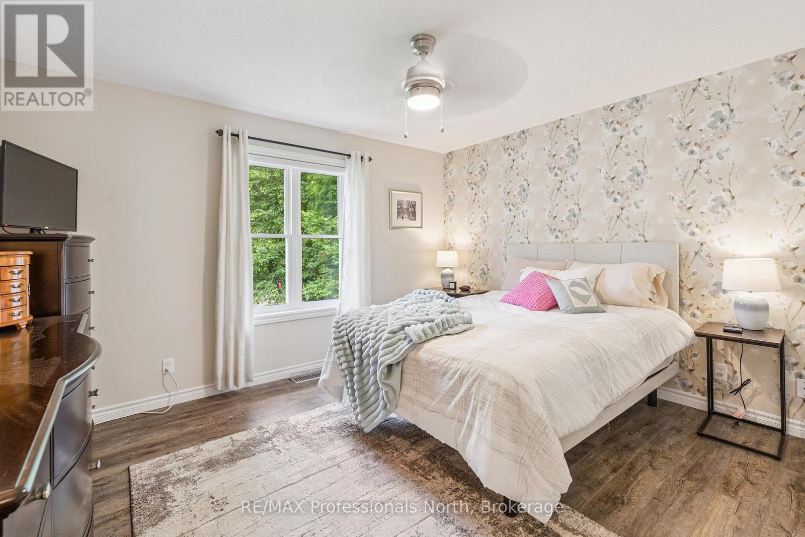 57 Yonge Street S, Huntsville, Ontario  P1H 1T8 - Photo 18 - X12281653