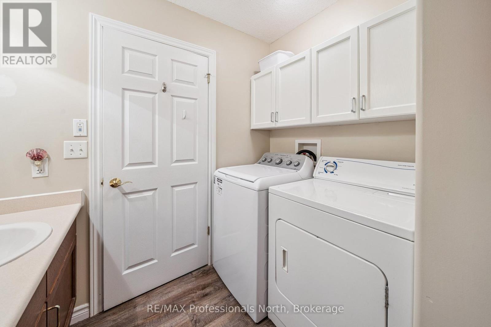 57 Yonge Street S, Huntsville, Ontario  P1H 1T8 - Photo 21 - X12281653