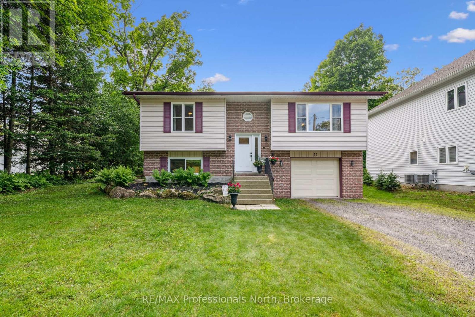 57 Yonge Street S, Huntsville, Ontario  P1H 1T8 - Photo 37 - X12281653