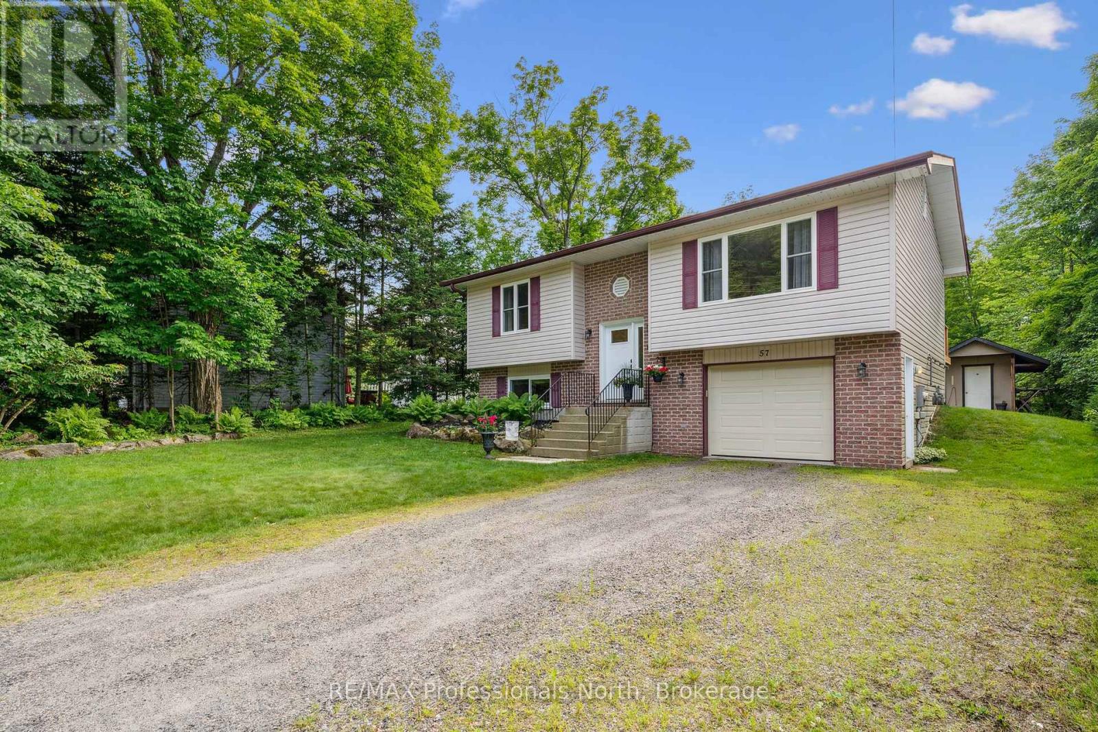 57 Yonge Street S, Huntsville, Ontario  P1H 1T8 - Photo 36 - X12281653