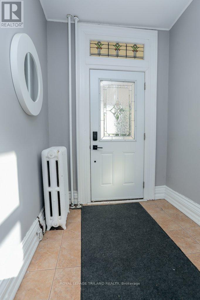 Property at 659 PICCADILLY STREET image 4