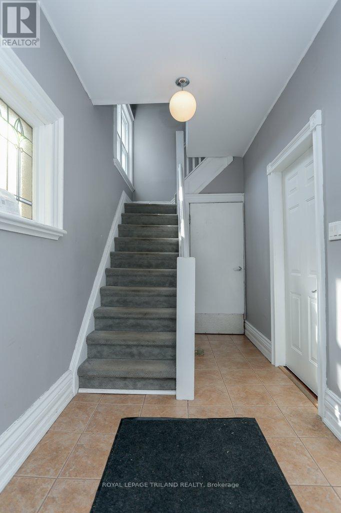 Property at 659 PICCADILLY STREET image 5