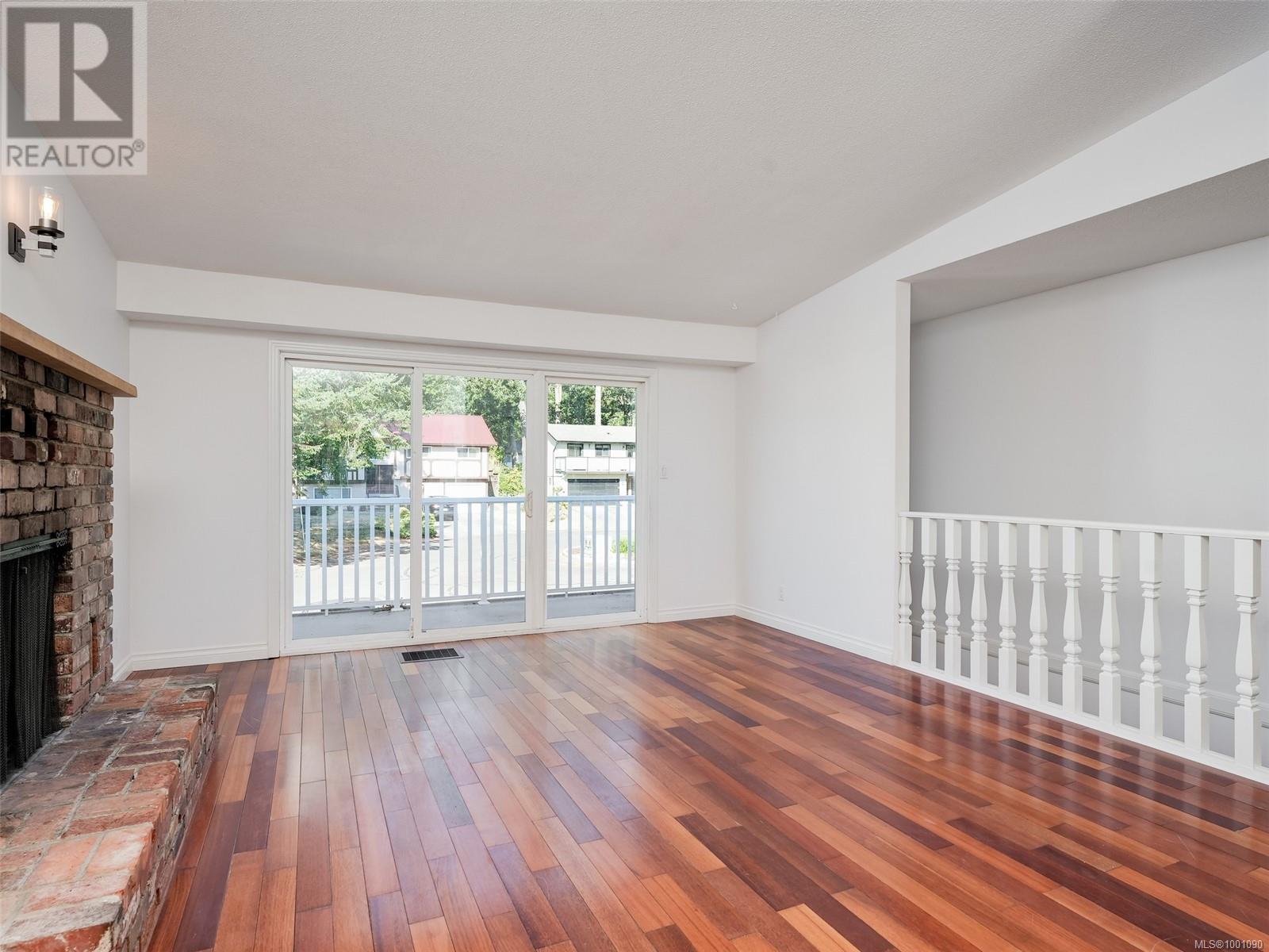 Property at 4429 Fieldmont Crt image 2