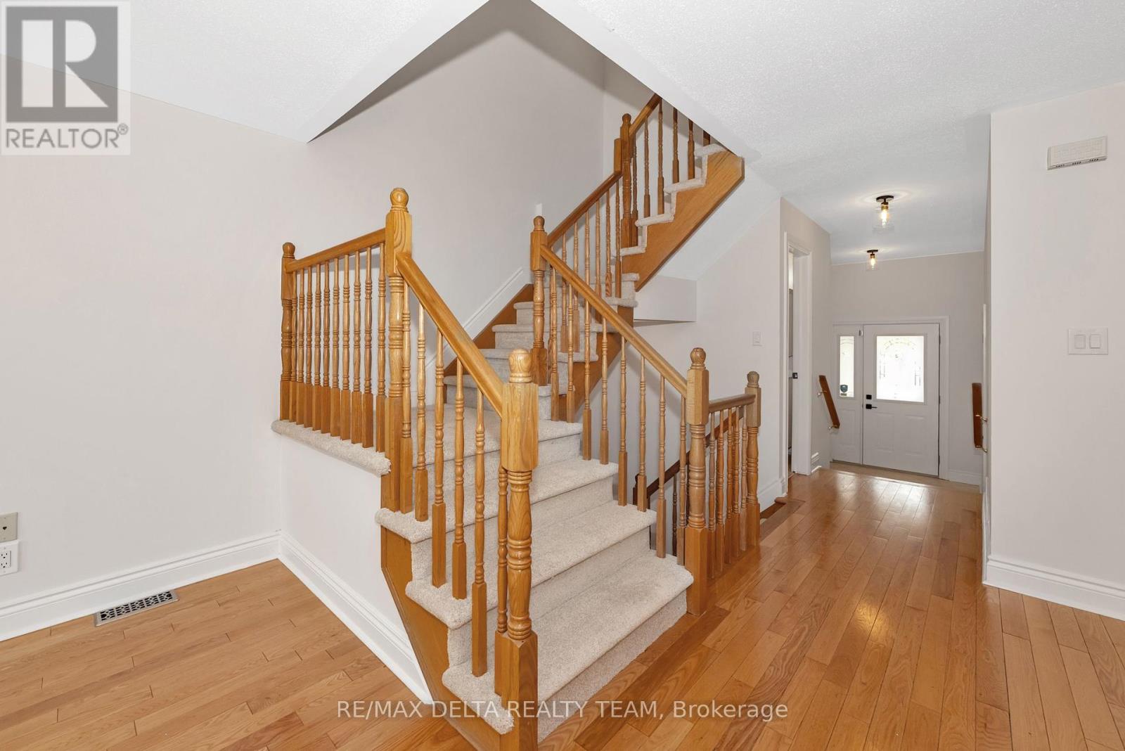 Property at 551 CASABELLA DRIVE image 5