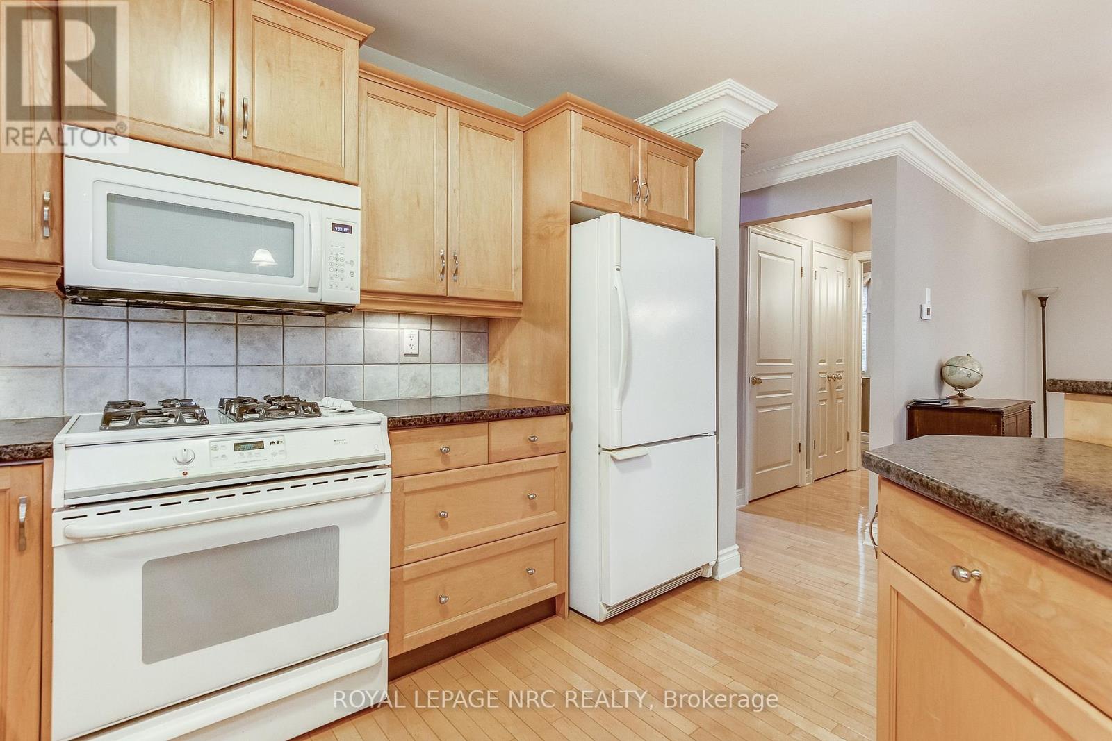 37 Frontier Drive, Niagara-On-The-Lake (Virgil), Ontario  L0S 1J0 - Photo 16 - X12298273