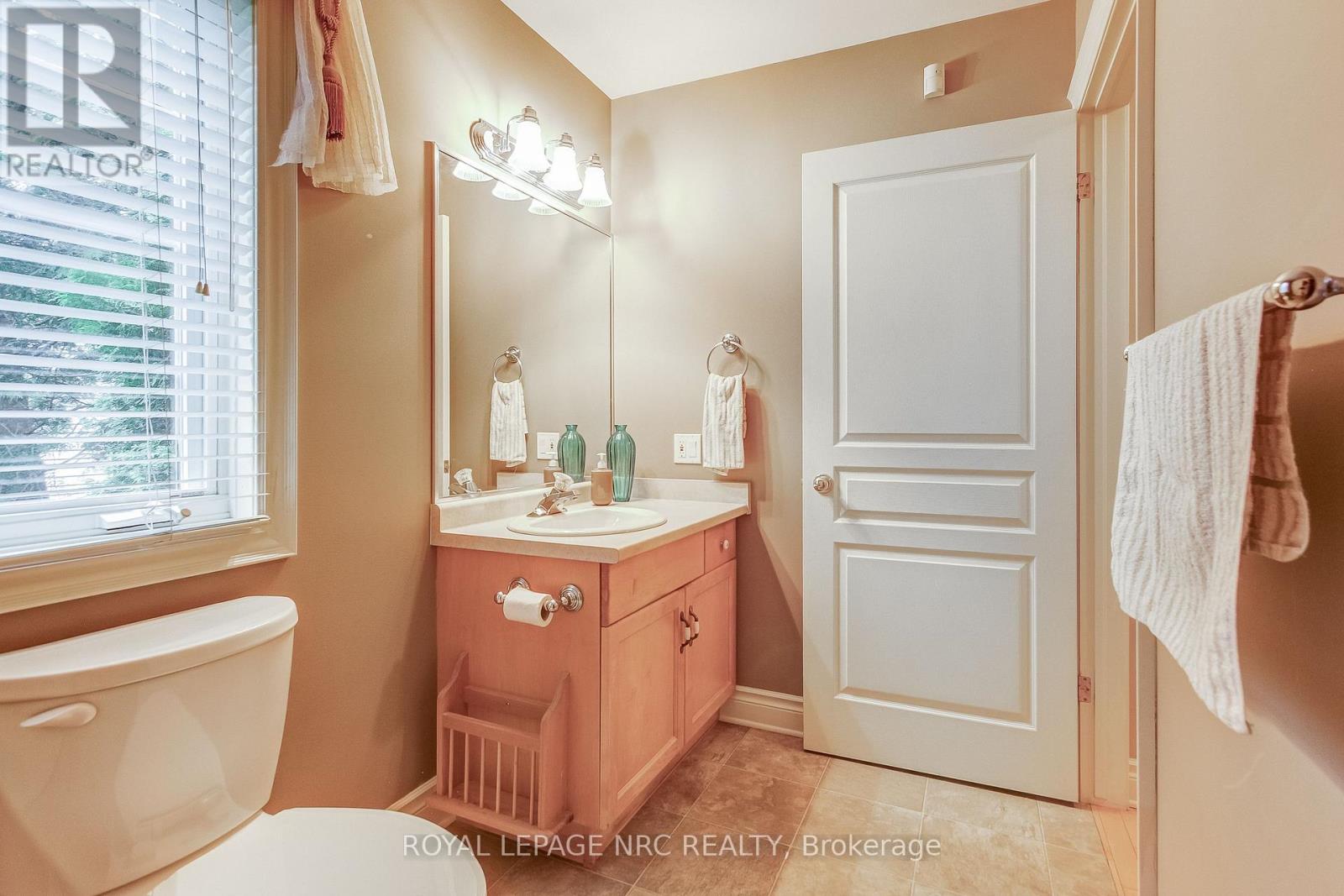 37 Frontier Drive, Niagara-On-The-Lake (Virgil), Ontario  L0S 1J0 - Photo 17 - X12298273