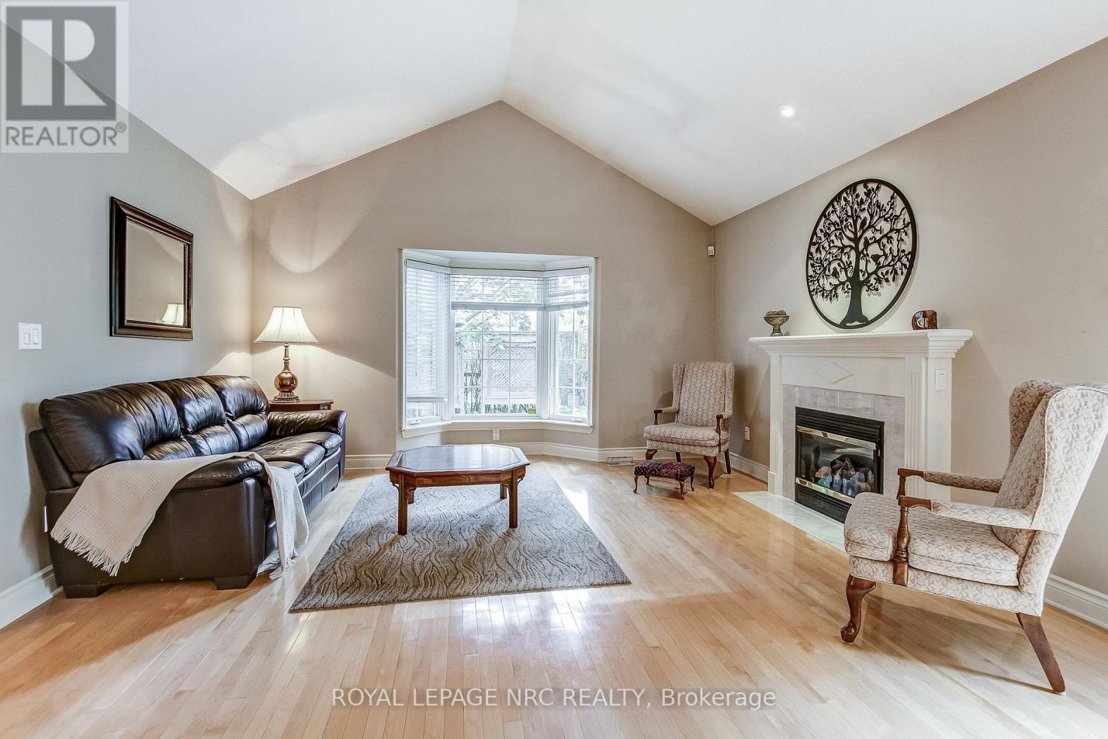 37 Frontier Drive, Niagara-On-The-Lake (Virgil), Ontario  L0S 1J0 - Photo 9 - X12298273