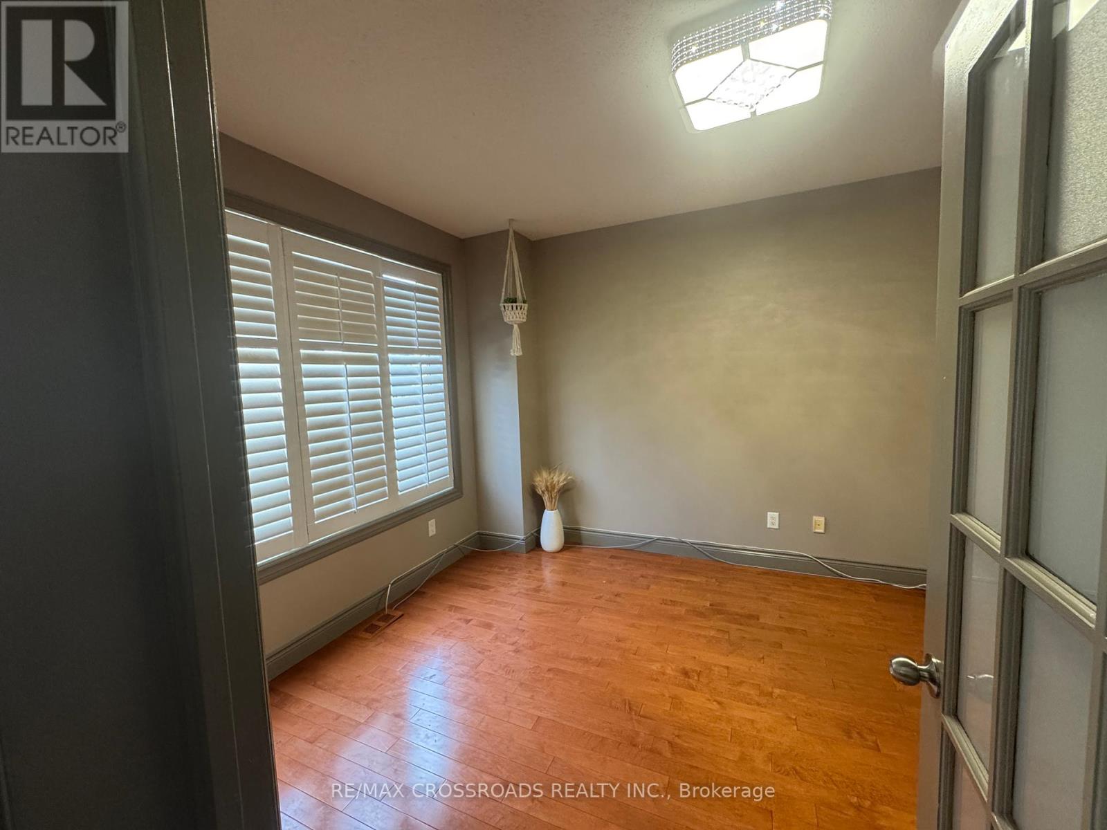 10 Tierney Drive, Ottawa, Ontario  K2J 4W2 - Photo 6 - X12298098