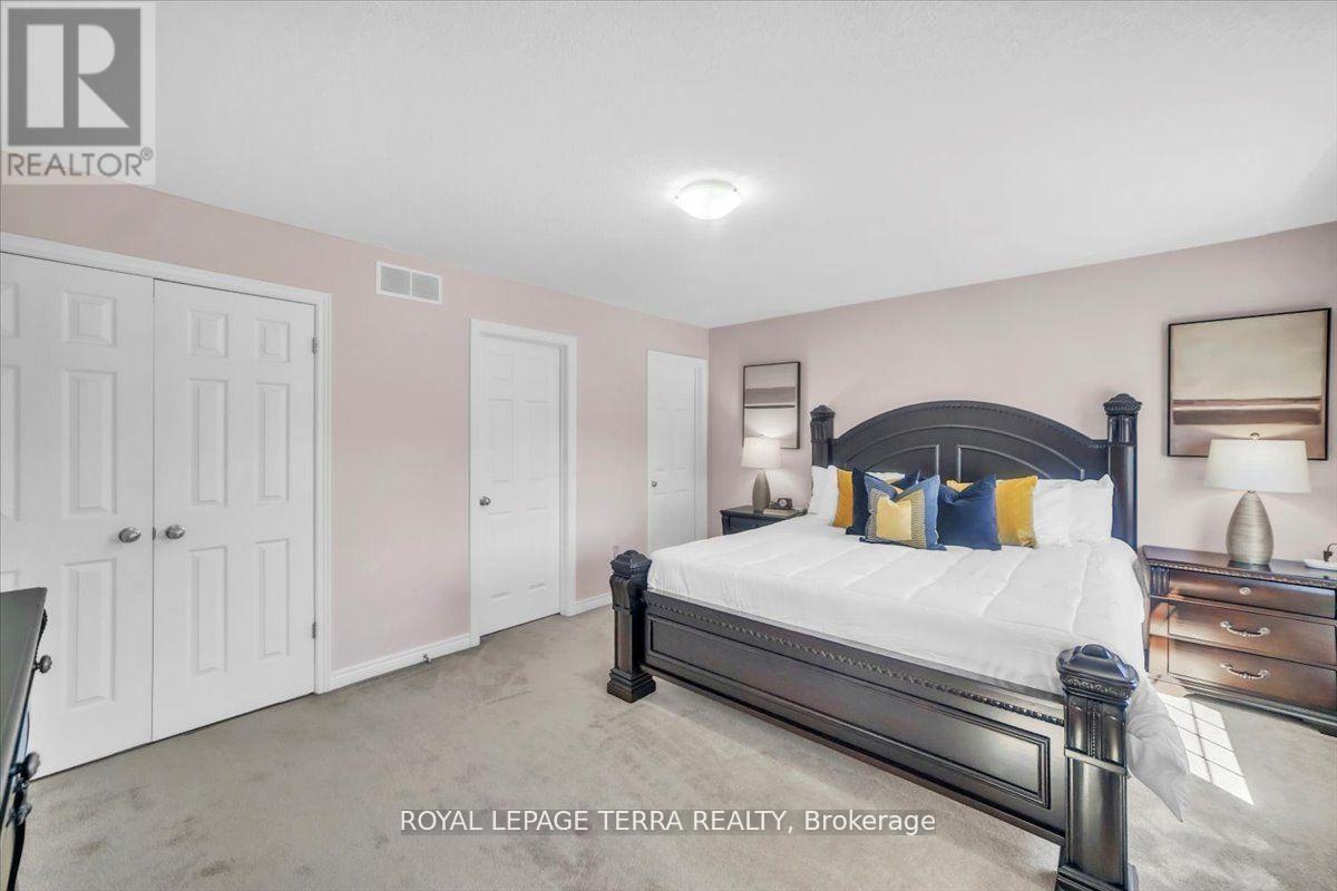 31 Vipond Street, Guelph (Grange Road), Ontario  N1E 0G9 - Photo 18 - X12298107