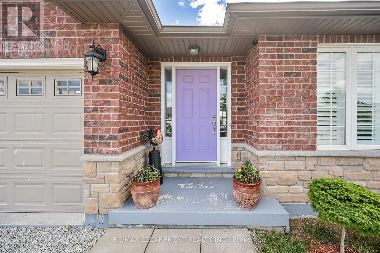 Property at 45 HELEN DRIVE image 3