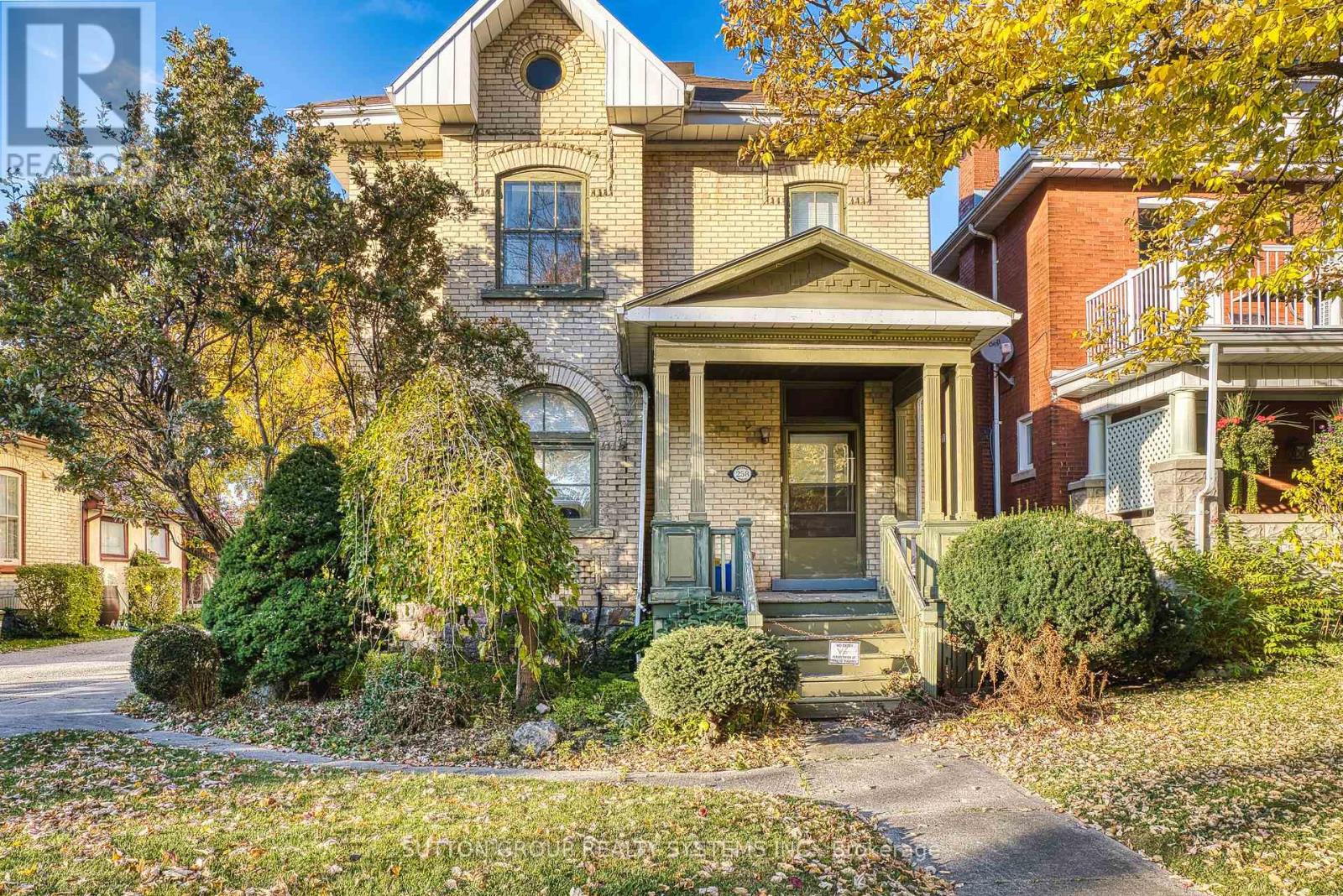 258 Ontario Street, Stratford, Ontario  N5A 3H5 - Photo 2 - X12298227