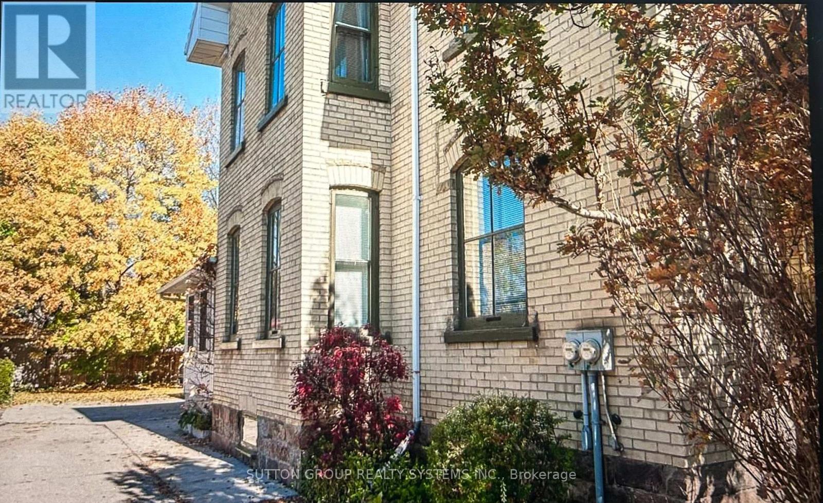258 Ontario Street, Stratford, Ontario  N5A 3H5 - Photo 32 - X12298227