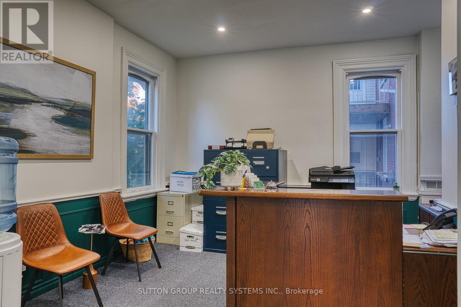 258 Ontario Street, Stratford, Ontario  N5A 3H5 - Photo 8 - X12298227