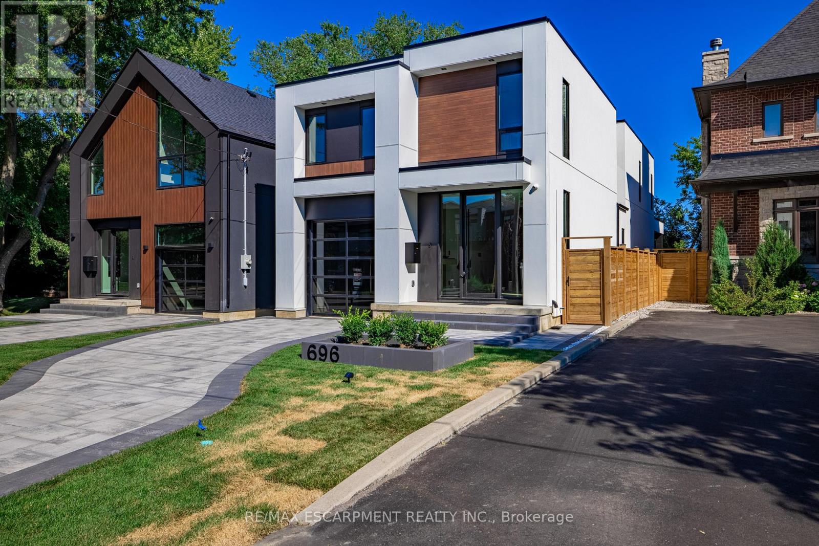 Property at 696 MONTBECK CRESCENT image 2