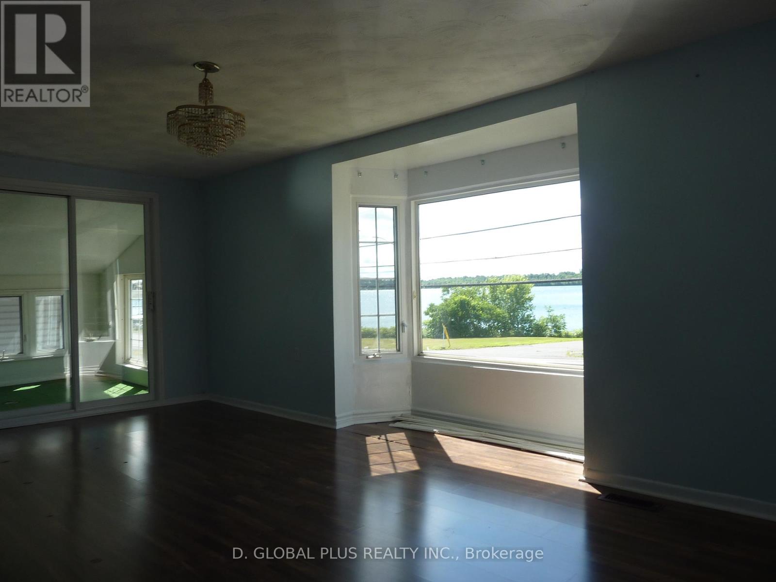 18317 County Rd 2 Highway, South Glengarry, Ontario  K6H 5R5 - Photo 13 - X12298339