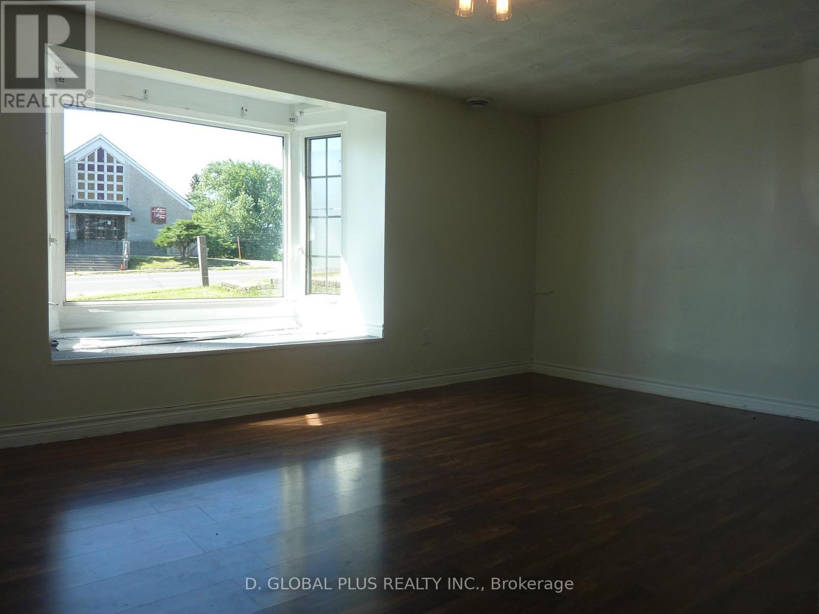 18317 County Rd 2 Highway, South Glengarry, Ontario  K6H 5R5 - Photo 3 - X12298339
