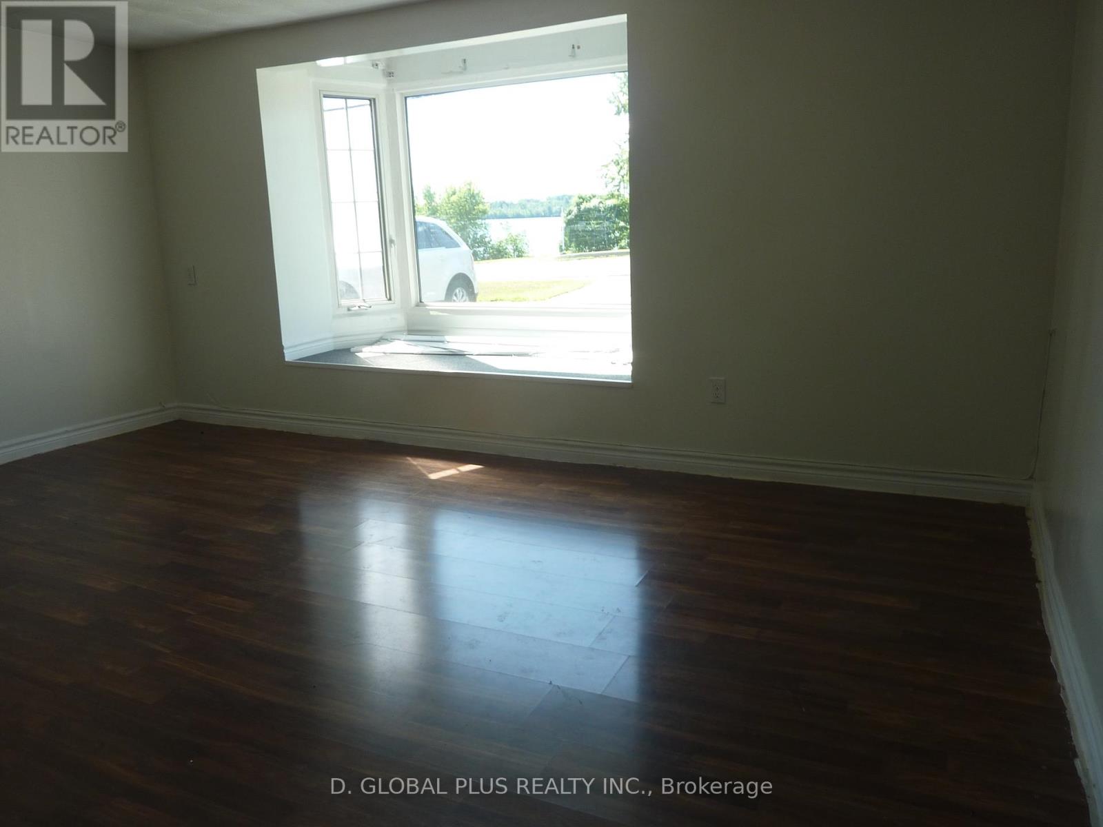18317 County Rd 2 Highway, South Glengarry, Ontario  K6H 5R5 - Photo 4 - X12298339