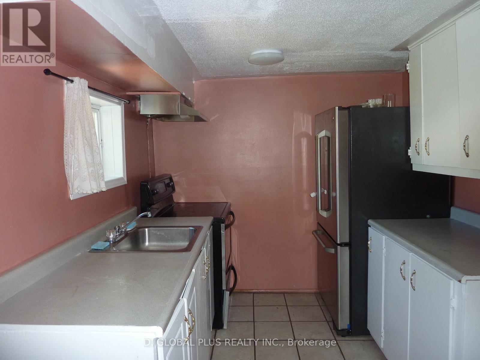 18317 County Rd 2 Highway, South Glengarry, Ontario  K6H 5R5 - Photo 7 - X12298339