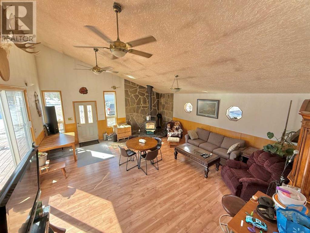 779 Makenny Street, Hinton, Alberta  T7V 1H3 - Photo 13 - A2191267