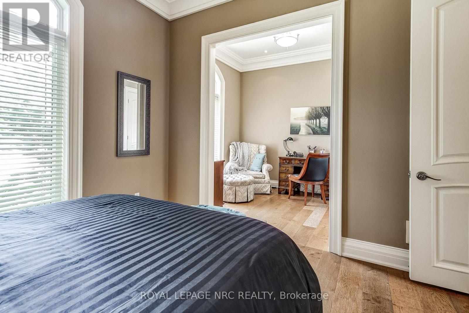 6725 Domenic Crescent, Niagara Falls (Stamford), Ontario  L2J 4L5 - Photo 18 - X12298461