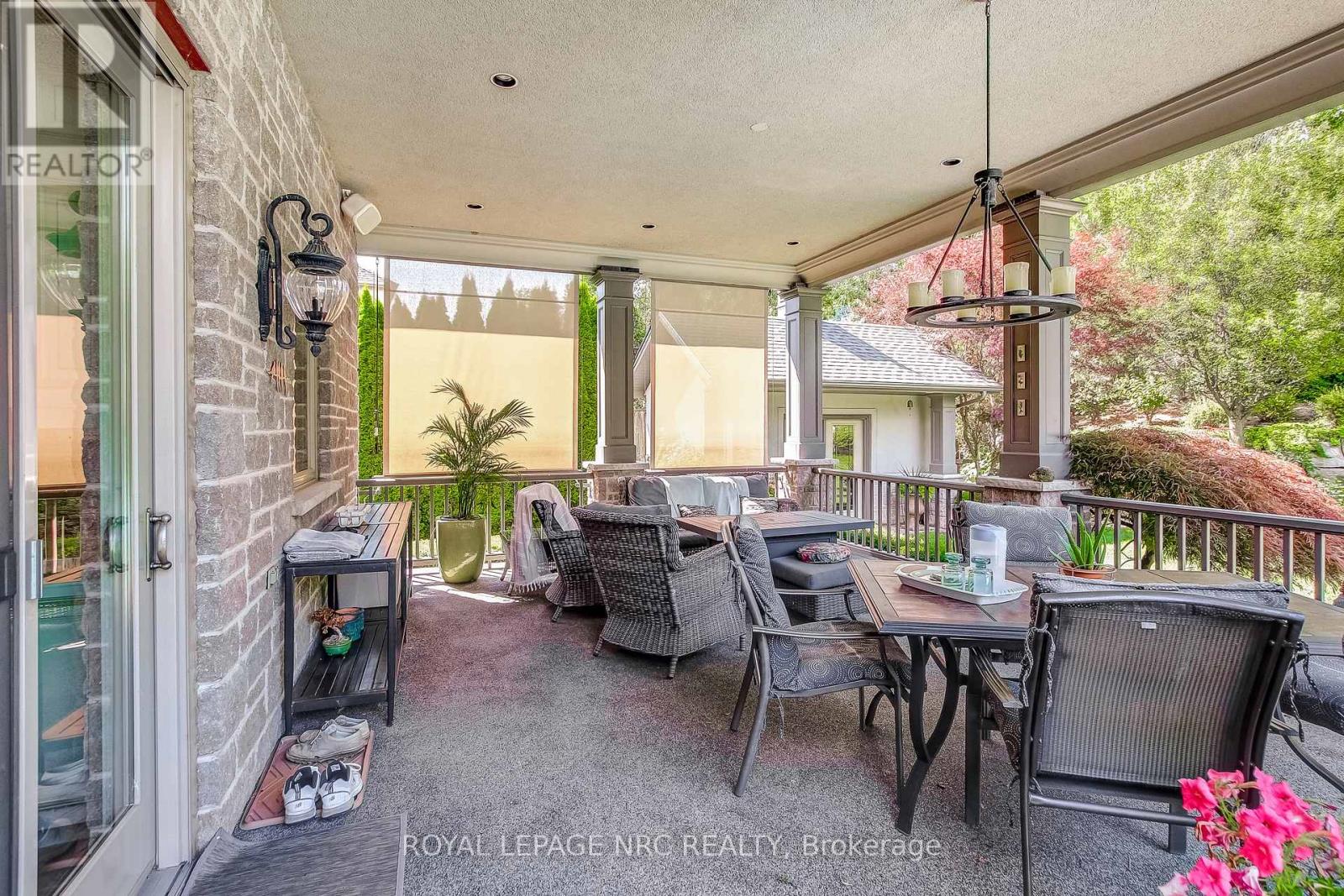 6725 Domenic Crescent, Niagara Falls (Stamford), Ontario  L2J 4L5 - Photo 31 - X12298461