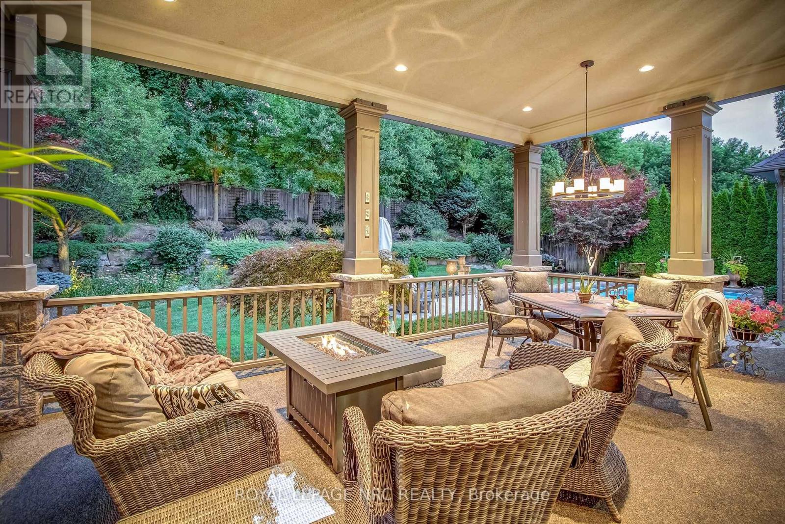 6725 Domenic Crescent, Niagara Falls (Stamford), Ontario  L2J 4L5 - Photo 40 - X12298461