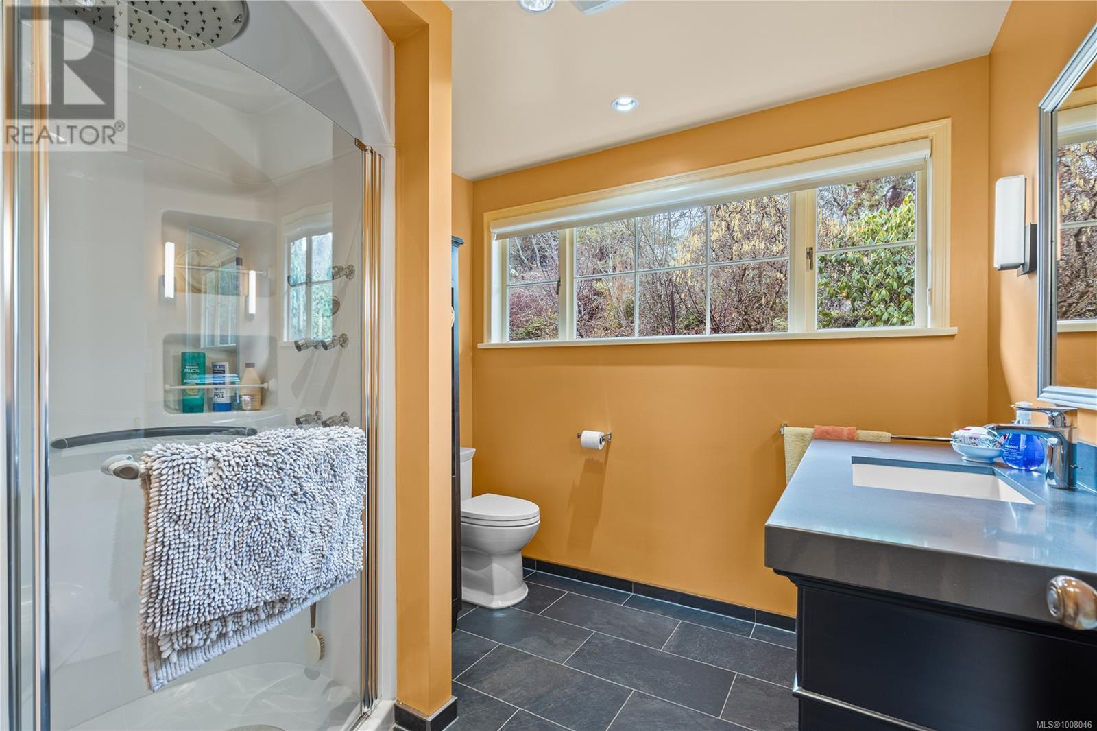 Property at 52 Sylvan Lane image 2