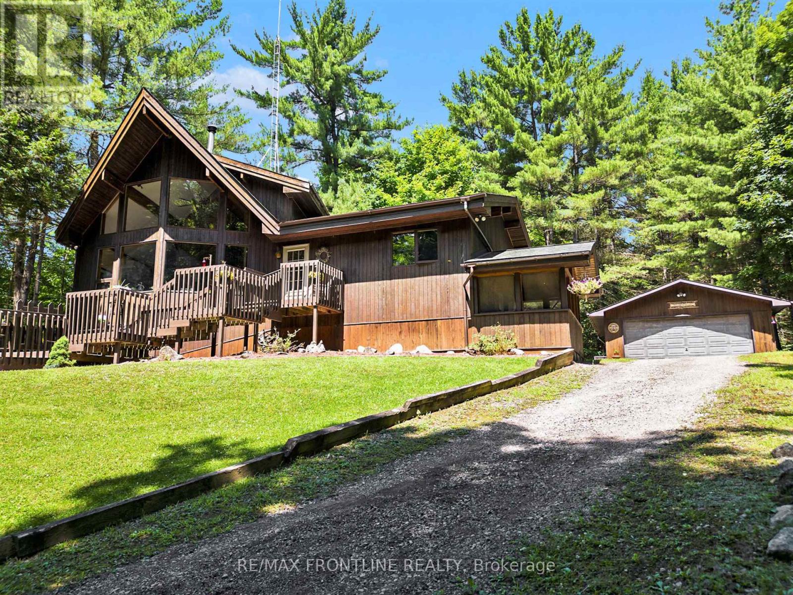 327 Lakewood Road, Tay Valley, Ontario  K7H 0C7 - Photo 6 - X12298350